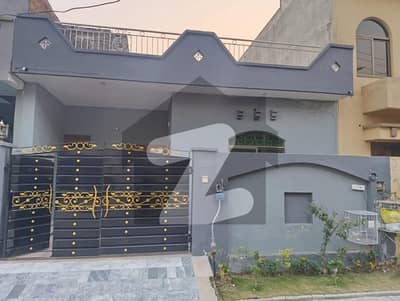 سینٹرل پارک ہاؤسنگ سکیم لاہور میں 1 کمرے کا 5 مرلہ مکان 1.25 کروڑ میں برائے فروخت۔