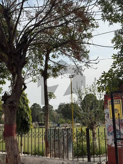 2 KANAL COMMERCIAL GREAT LOCATION PLY AVAILABLE FOR SALE