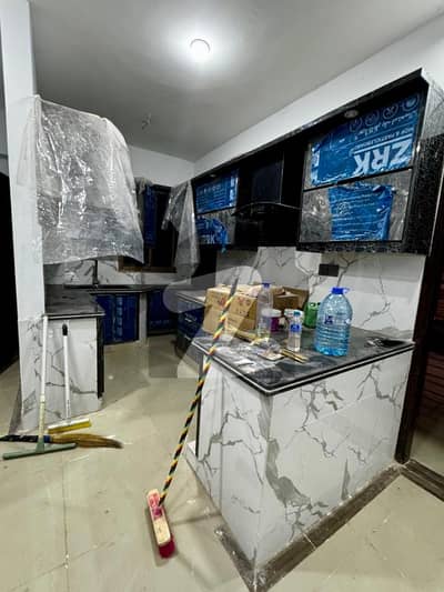 کینٹ ویو لوجز ملیر لِنک ٹُو سُپر ہائی وے,کراچی میں 4 کمروں کا 10 مرلہ فلیٹ 85.0 ہزار میں کرایہ پر دستیاب ہے۔