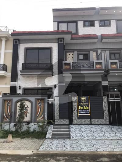 سینٹرل پارک ۔ بلاک اے1 سینٹرل پارک ہاؤسنگ سکیم,لاہور میں 4 کمروں کا 5 مرلہ مکان 2.05 کروڑ میں برائے فروخت۔