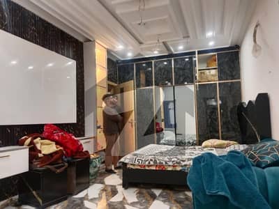 جوہر ٹاؤن لاہور میں 1 کمرے کا 3 مرلہ فلیٹ 35.0 ہزار میں کرایہ پر دستیاب ہے۔