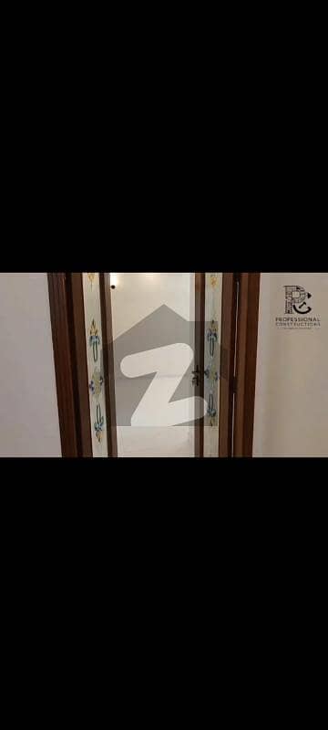 پنجاب یونیورسٹی سوسائٹی فیز 2 پنجاب یونیورسٹی ایمپلائیز سوسائٹی,لاہور میں 5 کمروں کا 10 مرلہ مکان 4.0 کروڑ میں برائے فروخت۔