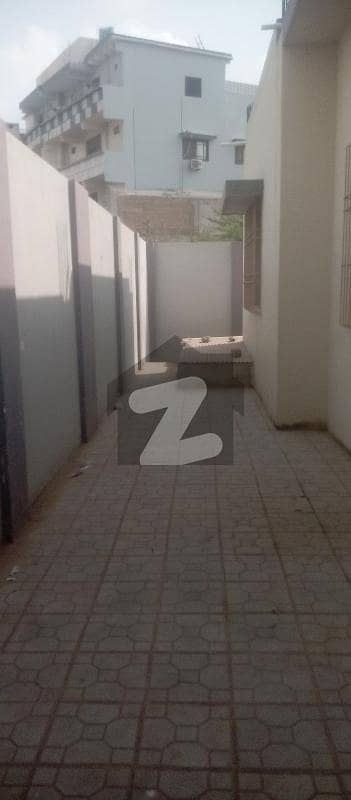 گلستانِِ جوہر ۔ بلاک 1 گلستانِ جوہر,کراچی میں 4 کمروں کا 1 کنال مکان 8.5 کروڑ میں برائے فروخت۔