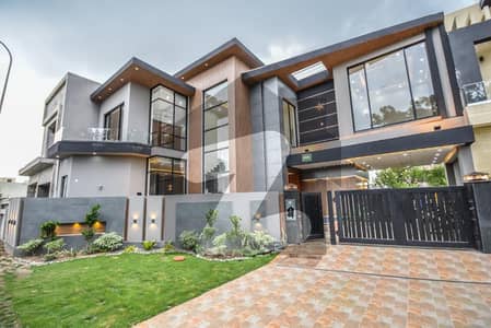 ڈی ایچ اے 9 ٹاؤن ڈیفنس (ڈی ایچ اے),لاہور میں 3 کمروں کا 5 مرلہ مکان 1.0 لاکھ میں کرایہ پر دستیاب ہے۔