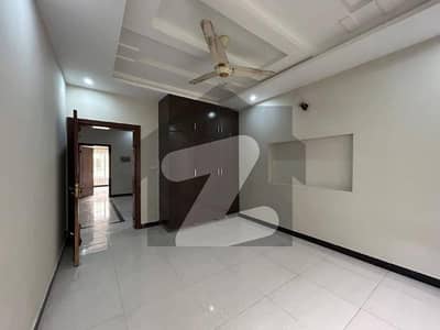 1 Kanal Upper Portion For Rent
