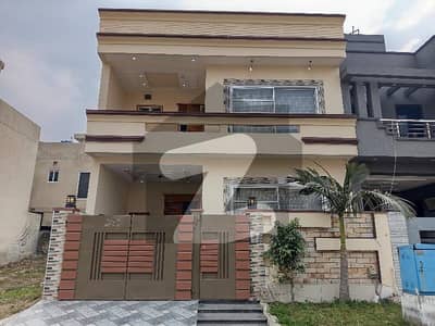 سٹی ہاؤسنگ سوسائٹی گوجرانوالہ میں 4 کمروں کا 5 مرلہ مکان 1.55 کروڑ میں برائے فروخت۔