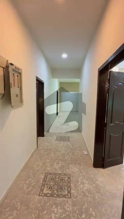 عسکری 11 ۔ سیکٹر بی عسکری 11,عسکری,لاہور میں 3 کمروں کا 10 مرلہ فلیٹ 1.23 لاکھ میں کرایہ پر دستیاب ہے۔