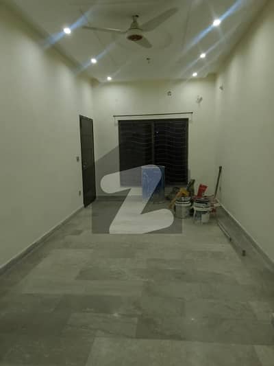 فارمانئیٹس ہاؤسنگ سکیم لاہور میں 2 کمروں کا 10 مرلہ زیریں پورشن 73.0 ہزار میں کرایہ پر دستیاب ہے۔