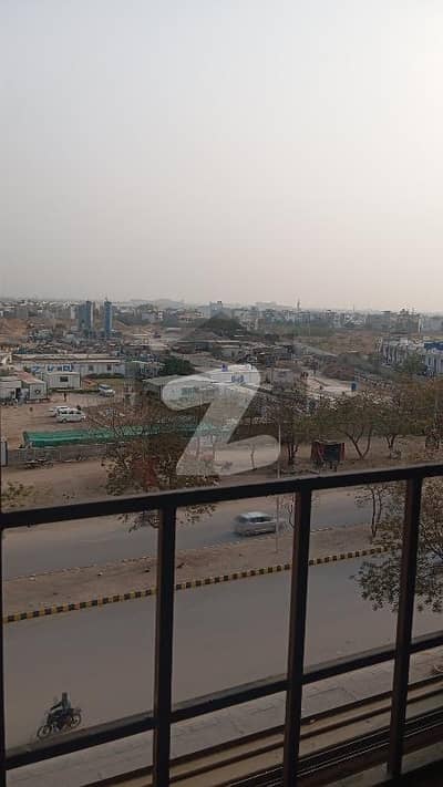 فلکناز ڈاینیسٹی کراچی میں 3 کمروں کا 8 مرلہ فلیٹ 2.3 کروڑ میں برائے فروخت۔