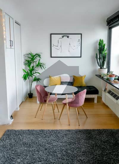 بحریہ ٹاؤن سیکٹرڈی بحریہ ٹاؤن,لاہور میں 1 کمرے کا 2 مرلہ فلیٹ 72.0 لاکھ میں برائے فروخت۔