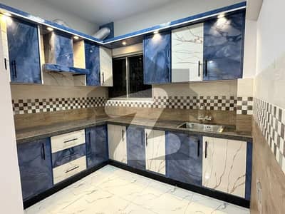 گلشنِ اقبال - بلاک 14 گلشنِ اقبال,گلشنِ اقبال ٹاؤن,کراچی میں 3 کمروں کا 6 مرلہ فلیٹ 1.8 کروڑ میں برائے فروخت۔