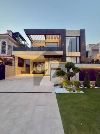 1 KANAL FULL BASEMENT FULLY FURNISHED WITH SWIMMING POOL LUXURY HOUSE FOR SALE