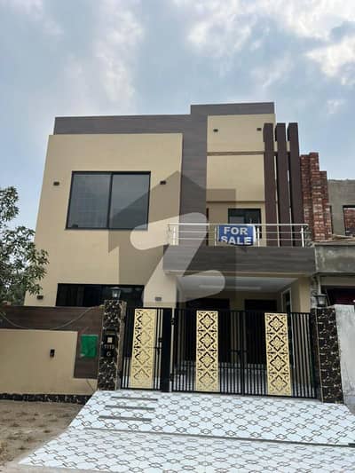 Lavish 5 Marla Brand New House For Sale In Bahria Orchard Raiwind Lahore