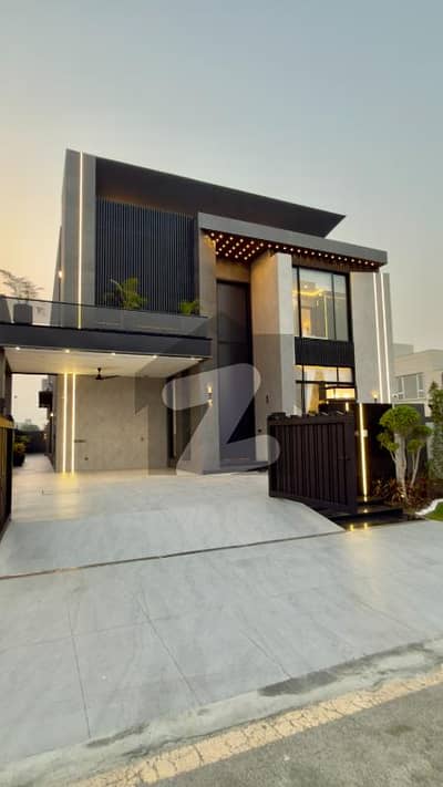 1 KANAL BRAND NEW HOUSE FOR SALE