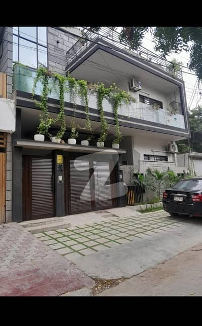 گلشنِ معمار - سیکٹر وی گلشنِ معمار,گداپ ٹاؤن,کراچی میں 6 کمروں کا 10 مرلہ مکان 3.8 کروڑ میں برائے فروخت۔