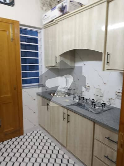 جی ۔ 13 اسلام آباد میں 4 کمروں کا 4 مرلہ مکان 1.2 لاکھ میں کرایہ پر دستیاب ہے۔