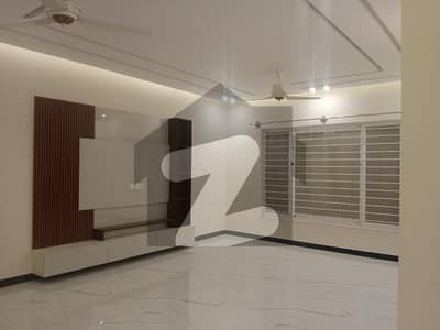 ای ۔ 11/2 ای ۔ 11,اسلام آباد میں 6 کمروں کا 8 مرلہ مکان 2.0 لاکھ میں کرایہ پر دستیاب ہے۔