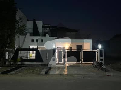 خیابانِ امین ۔ بلاک ایل خیابانِ امین,لاہور میں 3 کمروں کا 10 مرلہ مکان 90.0 ہزار میں کرایہ پر دستیاب ہے۔