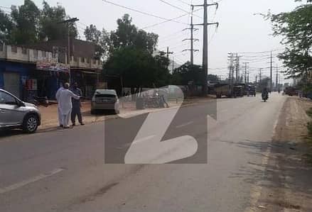 ملتان روڈ لاہور میں 133 کنال زرعی زمین 86.45 کروڑ میں برائے فروخت۔