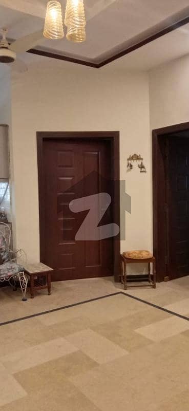 3 Beds Upper Portion, Separate Gate , Neat & Clean Accommodation Reasonable Rent