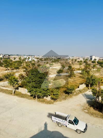 زمر ویلی کشمیر ہائی وے,اسلام آباد میں 5 مرلہ کمرشل پلاٹ 55.0 لاکھ میں برائے فروخت۔