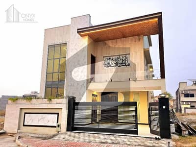 Elegant 14 Marla House With 3 Marla Extra Land