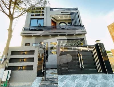 Prime Location Affordable House For sale In Royal Palm City