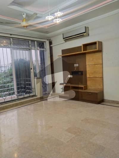 Upper Portion For Rent In I-8/3