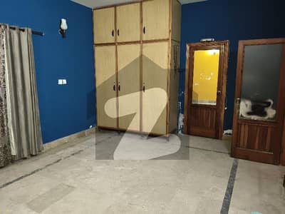 جی ۔ 9/4 جی ۔ 9,اسلام آباد میں 2 کمروں کا 5 مرلہ بالائی پورشن 70.0 ہزار میں کرایہ پر دستیاب ہے۔