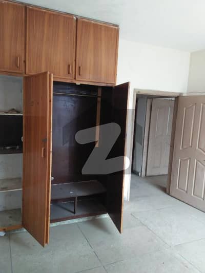MIAN ESTATE OFFERS 2nd FLOOR FLAT FOR BACHELORS, SILENT OFFICE ETC