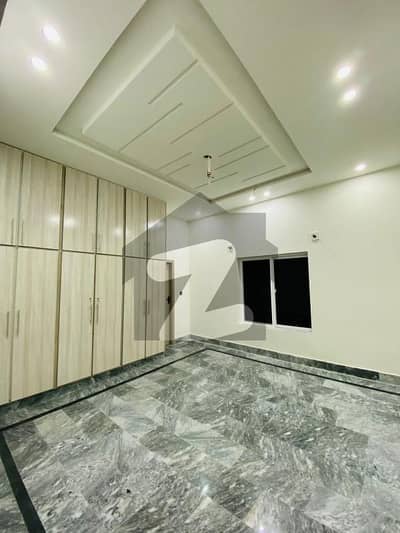 ایڈن آچرڈ فیصل آباد میں 3 کمروں کا 7 مرلہ زیریں پورشن 60.0 ہزار میں کرایہ پر دستیاب ہے۔