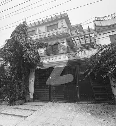 10 Marla Beautiful House For Sale