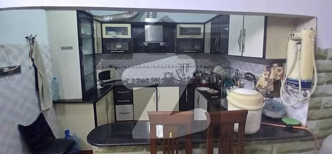 نارتھ ناظم آباد ۔ بلاک این نارتھ ناظم آباد,کراچی میں 6 کمروں کا 10 مرلہ مکان 6.0 کروڑ میں برائے فروخت۔