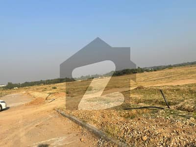 Gulberg Residencia Block L Next To Corner 190 Series Developed Possession Plot Available For Sale