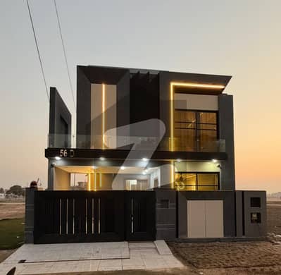 الجلیل گارڈن ۔ بلاک ڈی الجلیل گارڈن,لاہور میں 5 کمروں کا 8 مرلہ مکان 2.6 کروڑ میں برائے فروخت۔