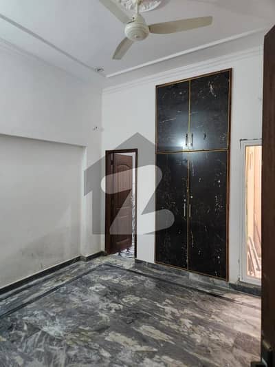 پاک عرب ہاؤسنگ سوسائٹی لاہور میں 2 کمروں کا 4 مرلہ فلیٹ 28.0 ہزار میں کرایہ پر دستیاب ہے۔