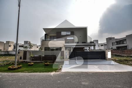 20 MARLA ELEGANT AND FULLY MAINTAINED SUPER HOT LOCATED BRAND NEW BUNGALOW IS AVAILABLE IN THE BEST BLOCK OF DHA LAHORE. 20 MARLA ELEGANT AND FULLY MAINTAINED SUPER HOT LOCATED BRAND NEW BUNGALOW IS AVAILABLE IN THE BEST BLOCK OF DHA LAHORE.