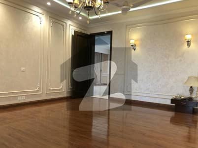 ڈی ایچ اے فیز 6 - بلاک سی فیز 6,ڈیفنس (ڈی ایچ اے),لاہور میں 5 کمروں کا 1 کنال مکان 12.0 کروڑ میں برائے فروخت۔