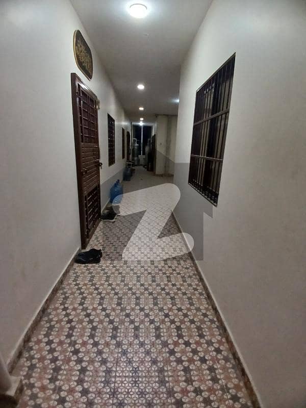 Well Maintained Flat Available For Sale On Food Street In Block H Well Maintained Flat Available For Sale On Food Street In Block H