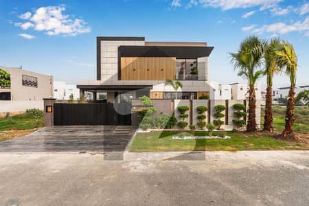 ڈی ایچ اے فیز 7 ڈیفنس (ڈی ایچ اے),لاہور میں 5 کمروں کا 1 کنال مکان 7.25 کروڑ میں برائے فروخت۔