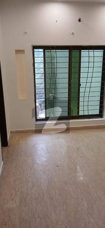 DHA RAHBAR PH 11 SECTOR 2 5 MARLA USED HOUSE AVAILABLE FOR SALE NEAR BY PARK MOSQUE &COMMERCIAL