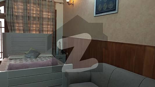 مدینہ ٹاؤن فیصل آباد میں 5 مرلہ مکان 90.0 ہزار میں کرایہ پر دستیاب ہے۔