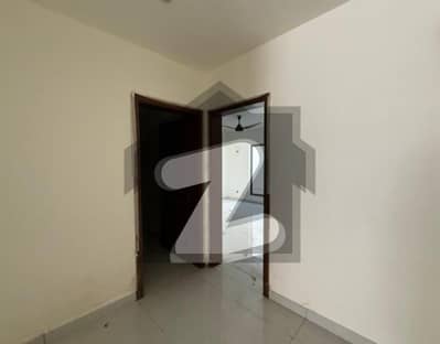 بحریہ ہلز بحریہ ٹاؤن کراچی,کراچی میں 5 کمروں کا 1 کنال مکان 4.5 کروڑ میں برائے فروخت۔