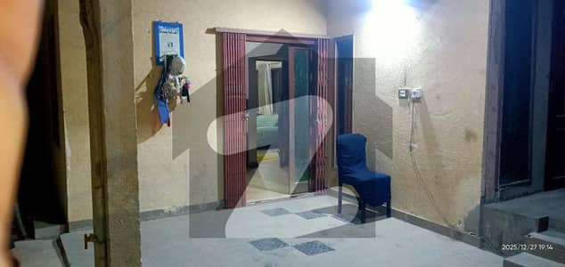 3 BED DD FLAT FOR URGENT SALE GULISTAN E JAUHAR