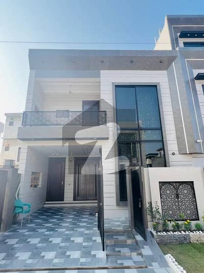 5 Marla Brand New House For Sale Direct Meeting With Owner In Parkview City Lahore