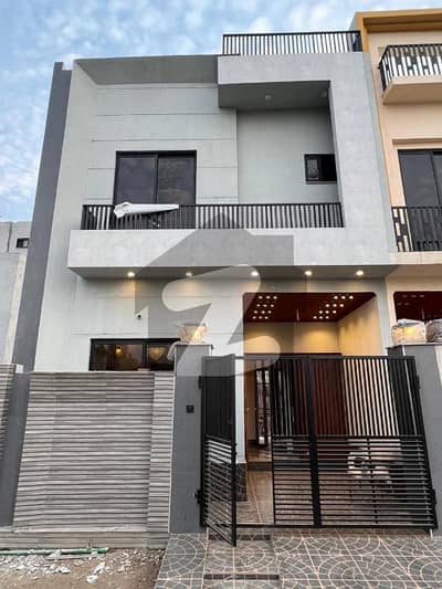 الکبیر ٹاؤن - فیز 2 الکبیر ٹاؤن,رائیونڈ روڈ,لاہور میں 4 کمروں کا 3 مرلہ مکان 1.2 کروڑ میں برائے فروخت۔