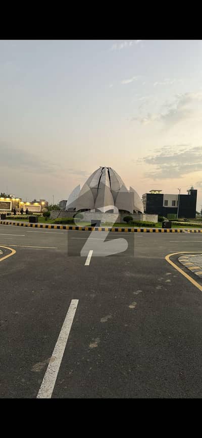 لرحمن گارڈن ایمن آباد,سیالکوٹ میں 5 مرلہ رہائشی پلاٹ 60.0 لاکھ میں برائے فروخت۔