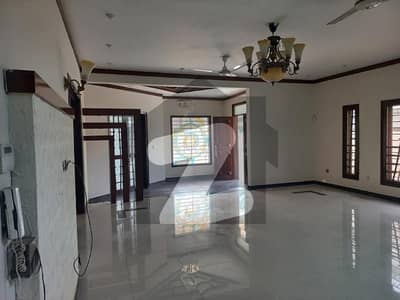 500 Yard Well-Maintained Bungalow For Rent In DHA Phase 5