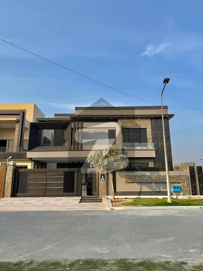 1 Kanal Brand New Prime Location House