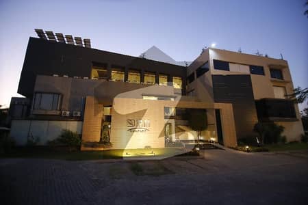 پارک روڈ اسلام آباد میں 13 مرلہ دفتر 7.5 لاکھ میں کرایہ پر دستیاب ہے۔